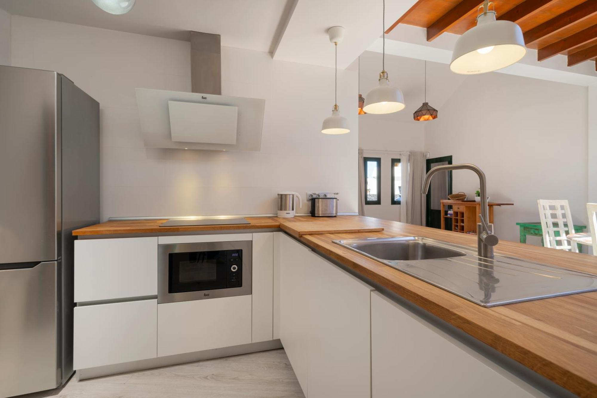 Lanzahost Casa Sunny Seafront Villa Costa Teguise Luaran gambar